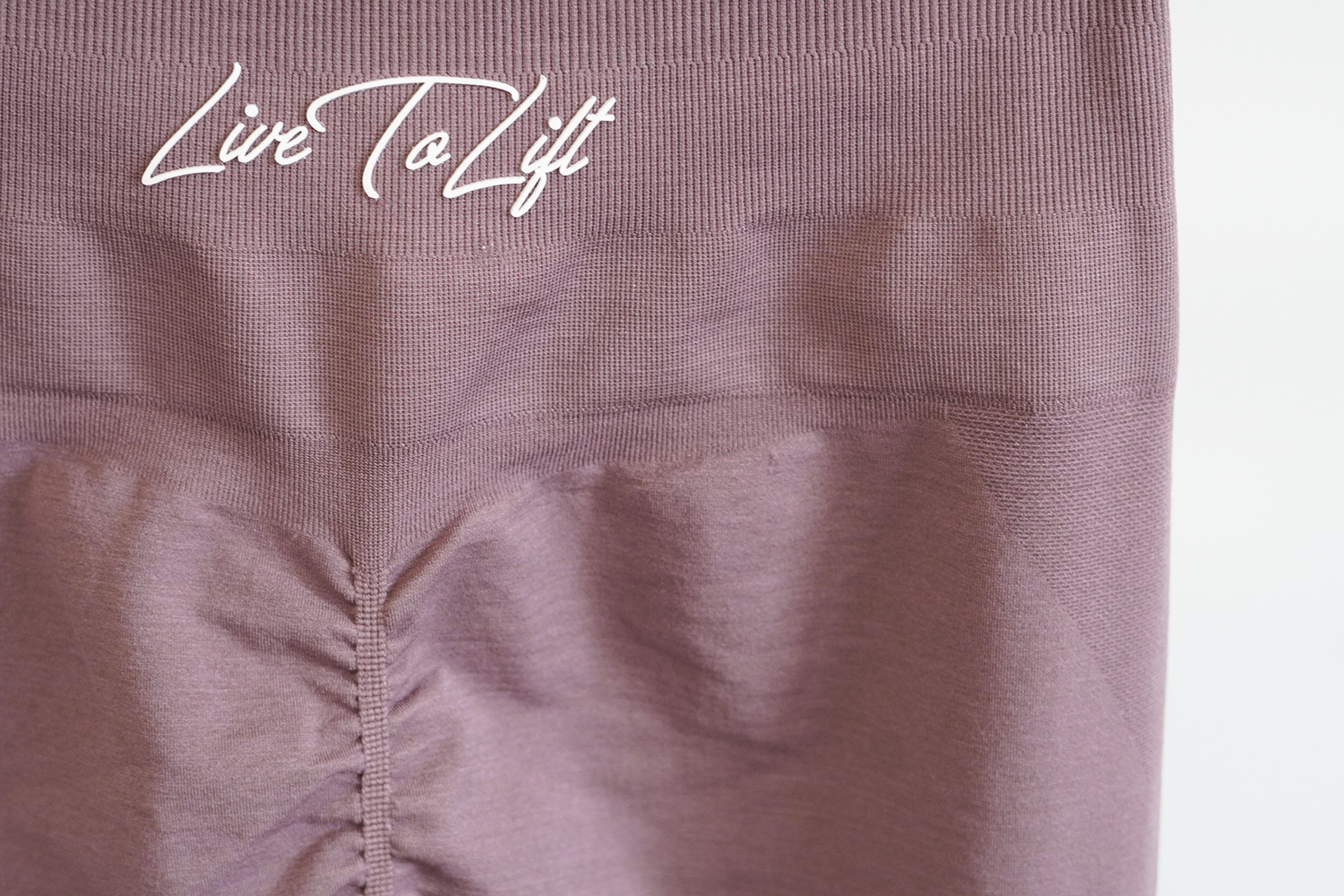 Uplift Legging • Plum Pink