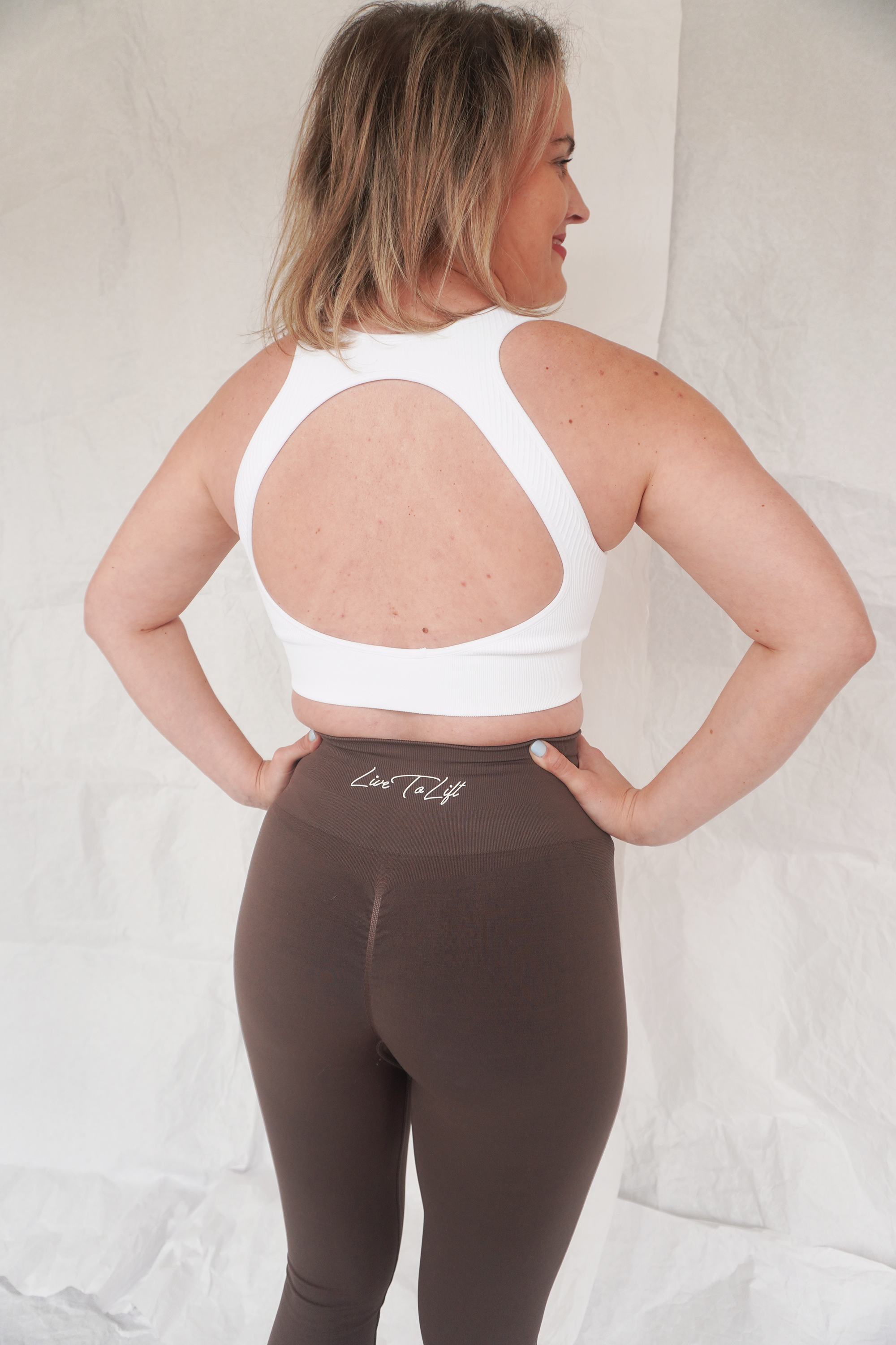 Uplift Legging • Milk Chocolate